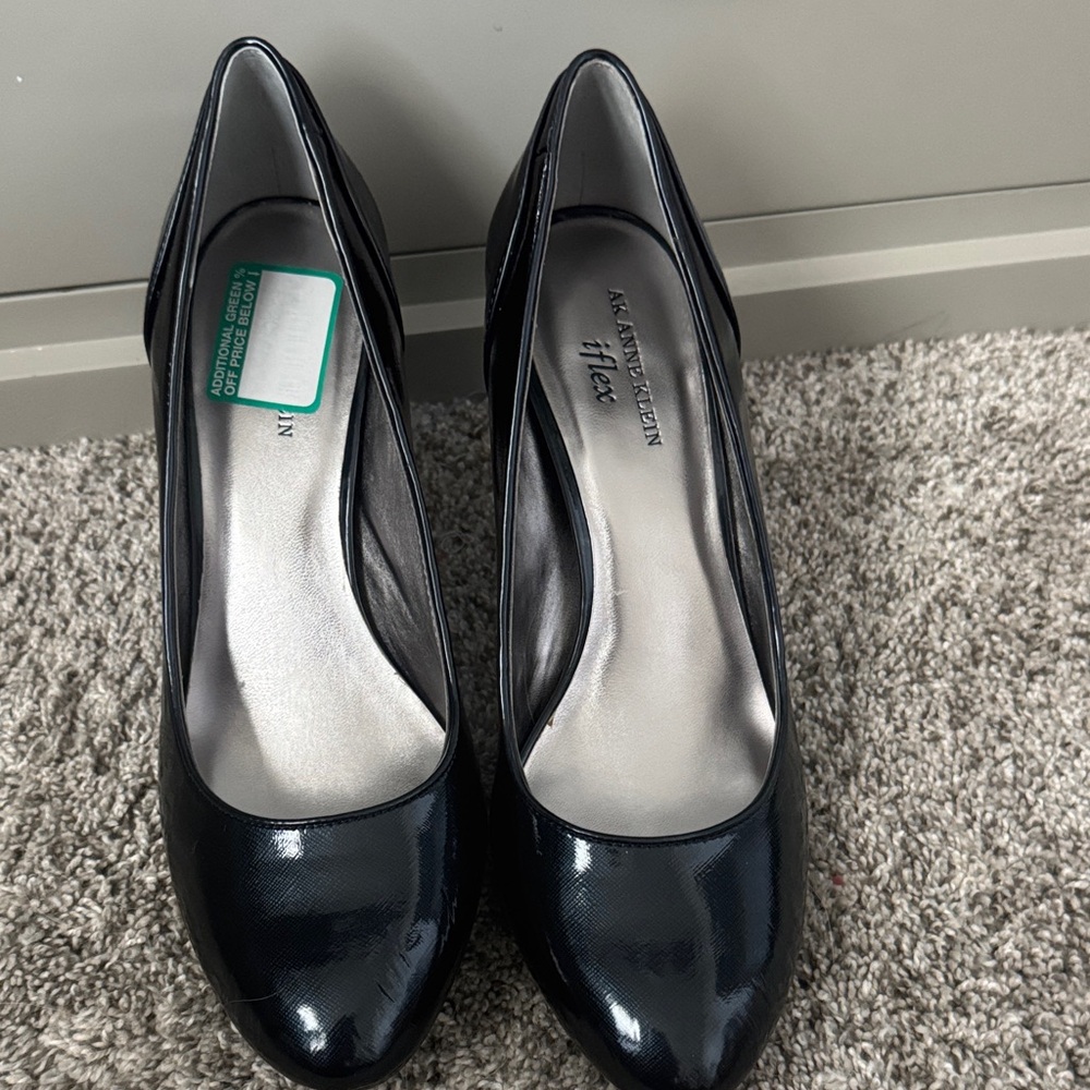 Anne Klein Women's Shiny Navy Heels
